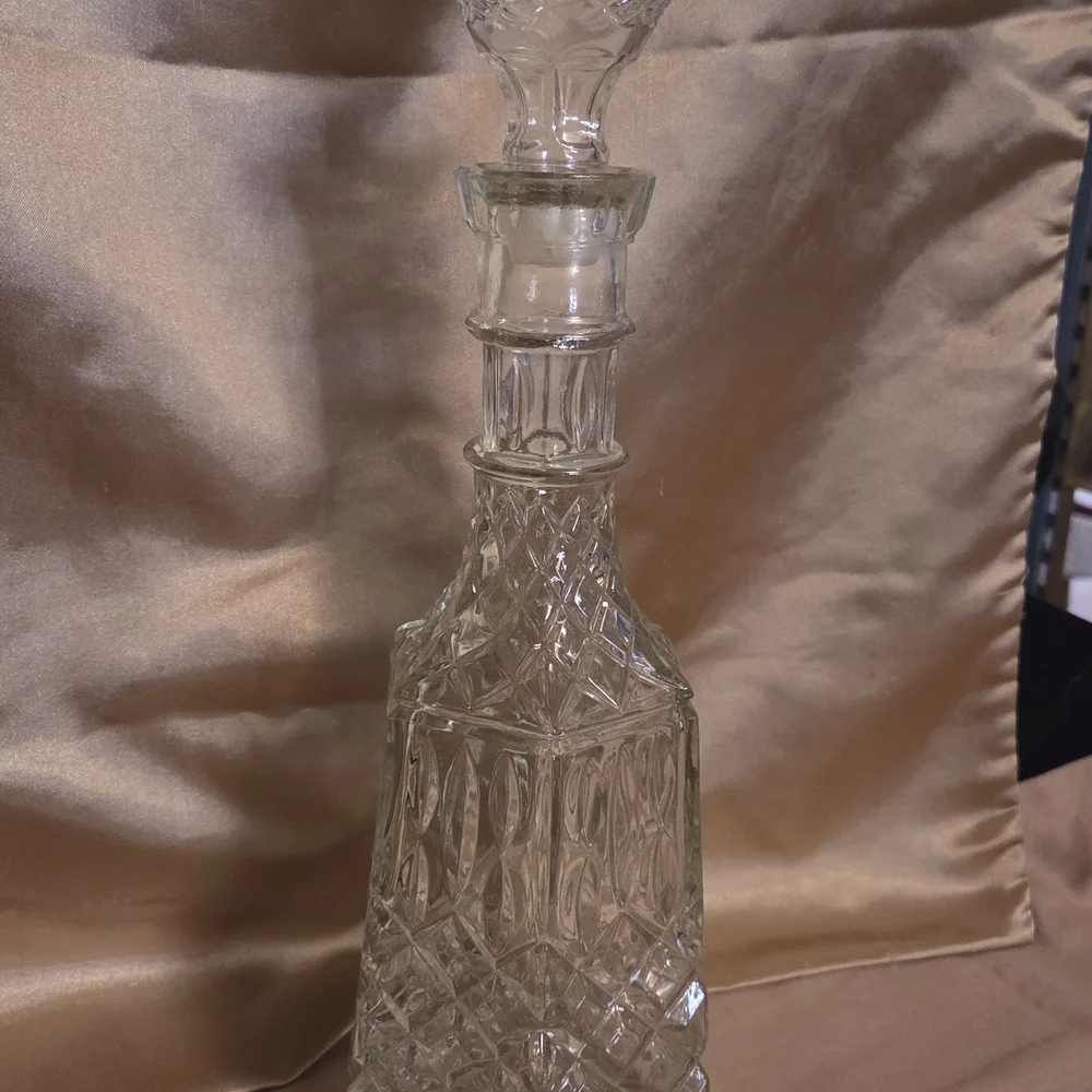 Vtg Libbey Cambridge Diamond Cut Clear Glass Decanter & Stopper 14
